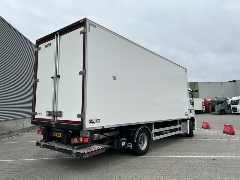 Mercedes-Benz Actros 2124 / Carrier Koeler -30 gr / Cheraeu / Laadklep / APK 01-26 - Camion frigorifique: photos 2 Mercedes-Benz Actros 2124 / Carrier Koeler -30 gr / Cheraeu / Laadklep / APK 01-26 - Camion frigorifique: photos 2