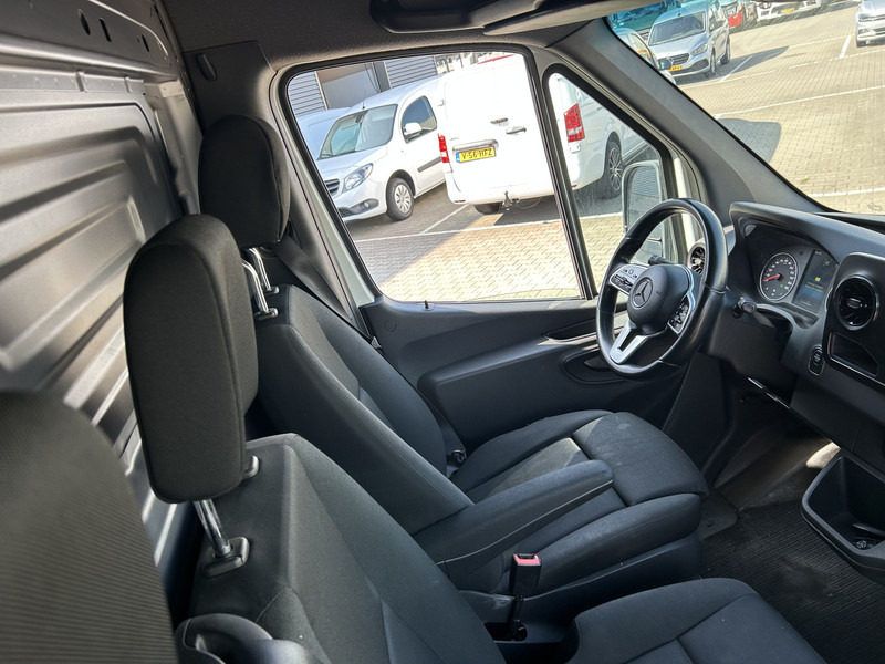 Mercedes-Benz Sprinter 314 2.2 CDI / L4 H2 / Loadlift 650 kg / Navi / APK TUV 01-26 - Fourgon utilitaire: photos 4 Mercedes-Benz Sprinter 314 2.2 CDI / L4 H2 / Loadlift 650 kg / Navi / APK TUV 01-26 - Fourgon utilitaire: photos 4