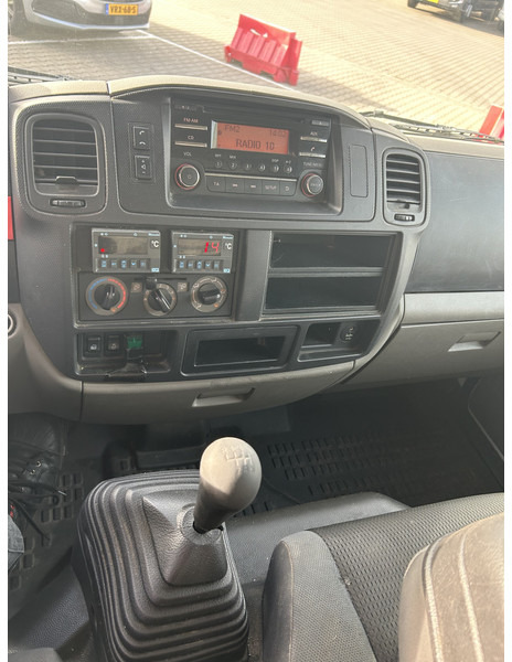 Nissan Cabstar NT400 / Duo Temp Frigo -30 gr / 146 dkm/ Blad - Blad / APK TUV 03-26 - Utilitaire frigorifique: photos 5 Nissan Cabstar NT400 / Duo Temp Frigo -30 gr / 146 dkm/ Blad - Blad / APK TUV 03-26 - Utilitaire frigorifique: photos 5