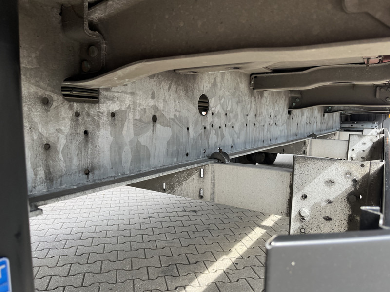 Schmitz Cargobull SCB S2 / Box Trailer / 2 axle / APK TUV 06-26 - Semi-remorque fourgon: photos 5 Schmitz Cargobull SCB S2 / Box Trailer / 2 axle / APK TUV 06-26 - Semi-remorque fourgon: photos 5