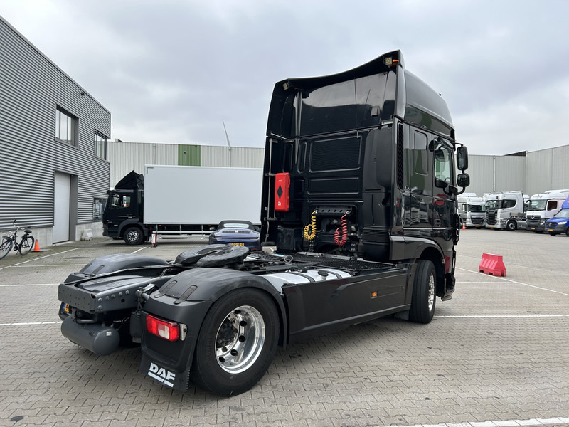 DAF XF 460 FT SSC / Retarder / 798 dkm / 2 Tanks / Stand Airco / Alcoa Wheels - Tracteur routier: photos 2 DAF XF 460 FT SSC / Retarder / 798 dkm / 2 Tanks / Stand Airco / Alcoa Wheels - Tracteur routier: photos 2