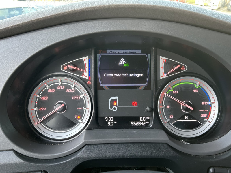 DAF XF 480 FT SSC / 562 dkm / 2 Tanks / APK TUV 10-26 - Tracteur routier: photos 4 DAF XF 480 FT SSC / 562 dkm / 2 Tanks / APK TUV 10-26 - Tracteur routier: photos 4