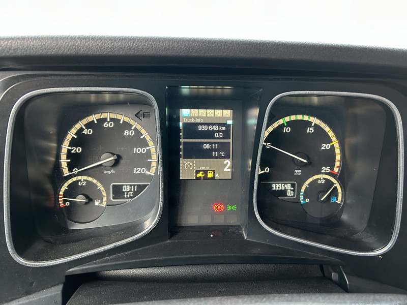 Mercedes-Benz Actros 1842 StreamSpace / 939 dkm / 2 Tanks / NL Truck - Tracteur routier: photos 4 Mercedes-Benz Actros 1842 StreamSpace / 939 dkm / 2 Tanks / NL Truck - Tracteur routier: photos 4