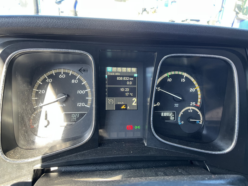 Mercedes-Benz Actros 1842 Streamspace / 838 dkm / 2 Tanks / NL Truck - Tracteur routier: photos 4 Mercedes-Benz Actros 1842 Streamspace / 838 dkm / 2 Tanks / NL Truck - Tracteur routier: photos 4