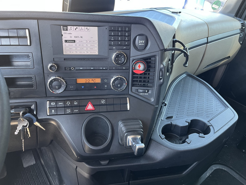 Mercedes-Benz Actros 1842 Streamspace / 890 dkm / 2 Tanks / NL Truck - Tracteur routier: photos 5 Mercedes-Benz Actros 1842 Streamspace / 890 dkm / 2 Tanks / NL Truck - Tracteur routier: photos 5