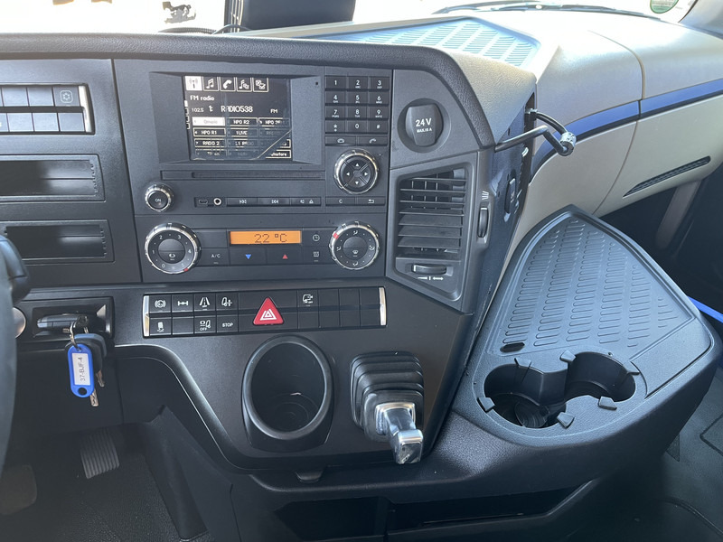 Mercedes-Benz Actros 1842 Streamspace / 937 dkm / 2 Tanks / NL Truck - Tracteur routier: photos 5 Mercedes-Benz Actros 1842 Streamspace / 937 dkm / 2 Tanks / NL Truck - Tracteur routier: photos 5