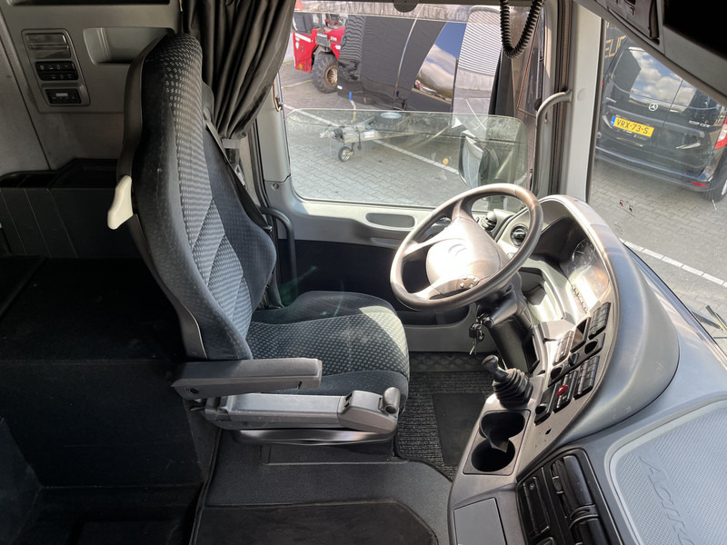 Mercedes-Benz Actros 2546 V6 / MP3 F04 Megaspace / 598 dkm / 6x2 Steer + Lift / NL Truck - Tracteur routier: photos 3 Mercedes-Benz Actros 2546 V6 / MP3 F04 Megaspace / 598 dkm / 6x2 Steer + Lift / NL Truck - Tracteur routier: photos 3
