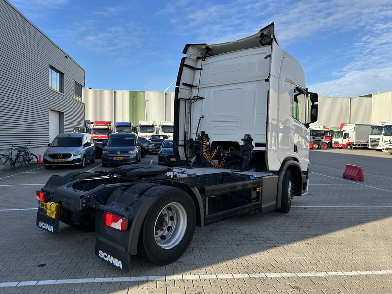 Scania R450 Highline / Retarder / 860 dkm / APK TUV 03-26 - Tracteur routier: photos 2 Scania R450 Highline / Retarder / 860 dkm / APK TUV 03-26 - Tracteur routier: photos 2
