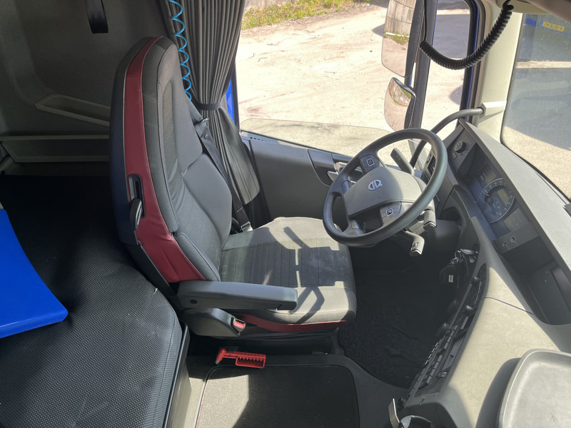 Volvo FH 420 Globetrotter / 785 dkm / 2 Tanks / VEB+ / NL Truck - Tracteur routier: photos 3 Volvo FH 420 Globetrotter / 785 dkm / 2 Tanks / VEB+ / NL Truck - Tracteur routier: photos 3