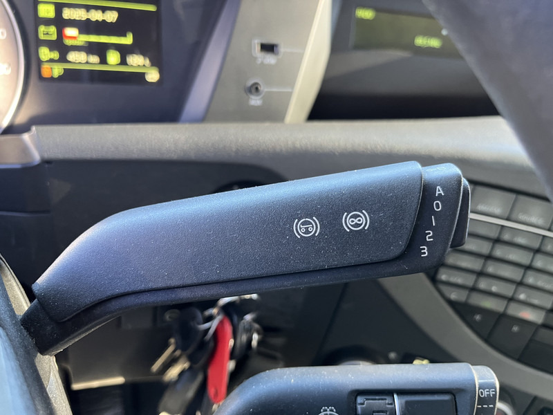 Volvo FH 420 Globetrotter / 874 dkm / 2 Tanks / VEB+ / APK TUV 07-25 - Tracteur routier: photos 5 Volvo FH 420 Globetrotter / 874 dkm / 2 Tanks / VEB+ / APK TUV 07-25 - Tracteur routier: photos 5