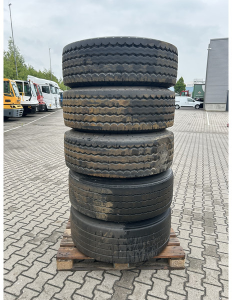 Trailer Band + Velg 385 / 65 / R22.5 / Diverse merken + Velg 10 gats / Banden 10 - Pneu: photos 4 Trailer Band + Velg 385 / 65 / R22.5 / Diverse merken + Velg 10 gats / Banden 10 - Pneu: photos 4