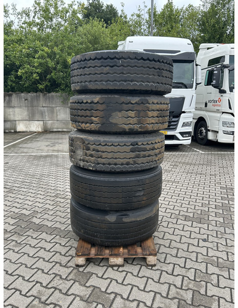 Trailer Band + Velg 385 / 65 / R22.5 / Diverse merken + Velg 10 gats / Banden 10 - Pneu: photos 2 Trailer Band + Velg 385 / 65 / R22.5 / Diverse merken + Velg 10 gats / Banden 10 - Pneu: photos 2