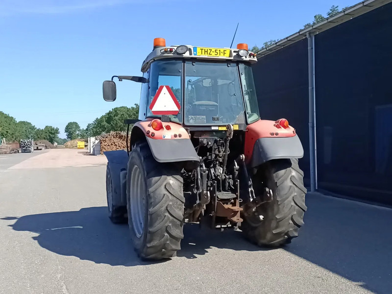 Massey Ferguson 5435 5435 Dyna-4 - Tracteur agricole: photos 5 Massey Ferguson 5435 5435 Dyna-4 - Tracteur agricole: photos 5