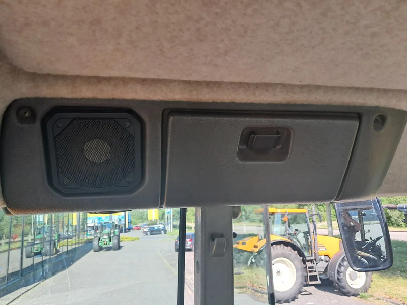 Renault ARES 640 RZ ARES 640 RZ - Tracteur agricole: photos 4 Renault ARES 640 RZ ARES 640 RZ - Tracteur agricole: photos 4