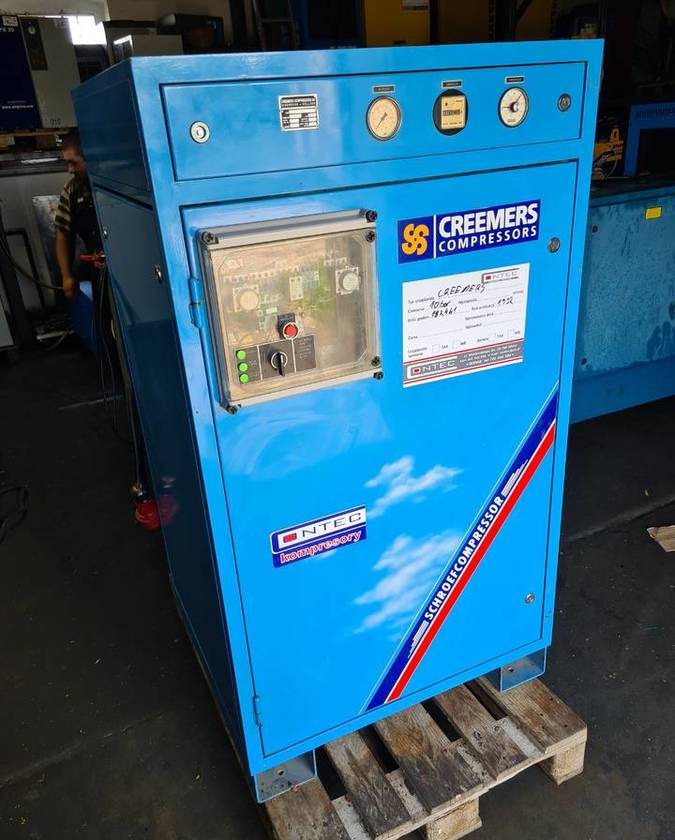Kompresor śrubowy CREEMERS 18,5 kw - Compresseur d'air: photos 1 Kompresor śrubowy CREEMERS 18,5 kw - Compresseur d'air: photos 1