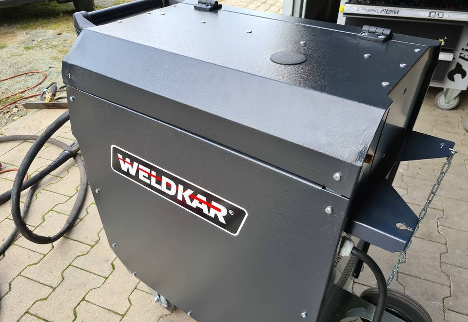 Equipement de soudage neuf SPAWARKA MIG WELDKAR 300 Synergic 300A: photos 6