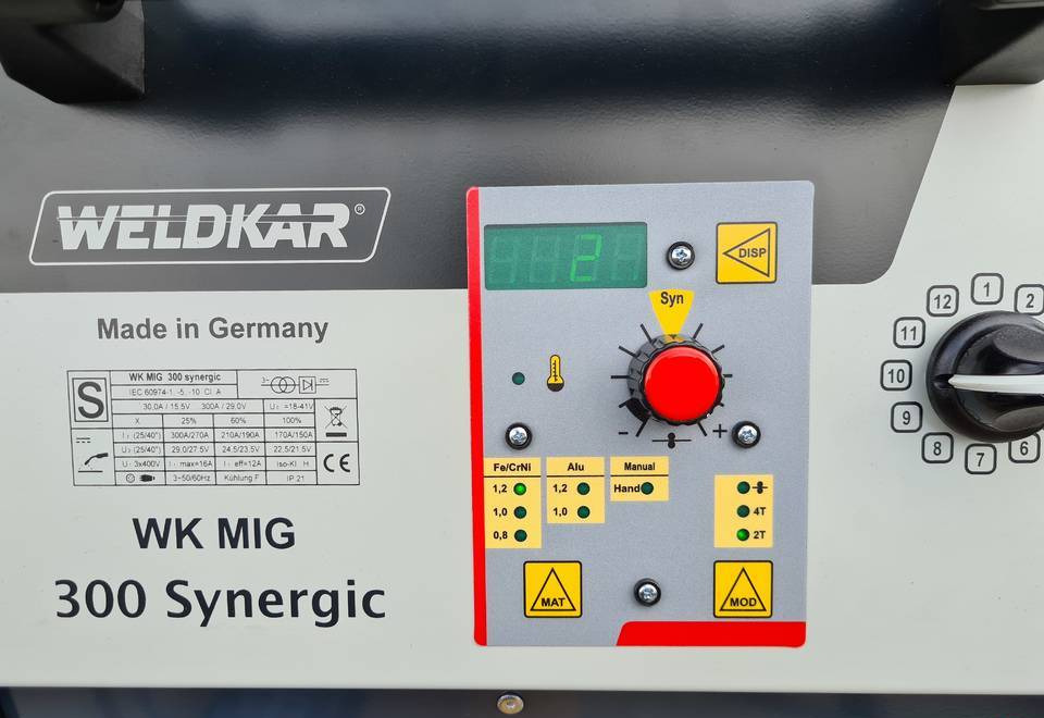 SPAWARKA MIG WELDKAR 300 Synergic 300A - Equipement de soudage: photos 4 SPAWARKA MIG WELDKAR 300 Synergic 300A - Equipement de soudage: photos 4