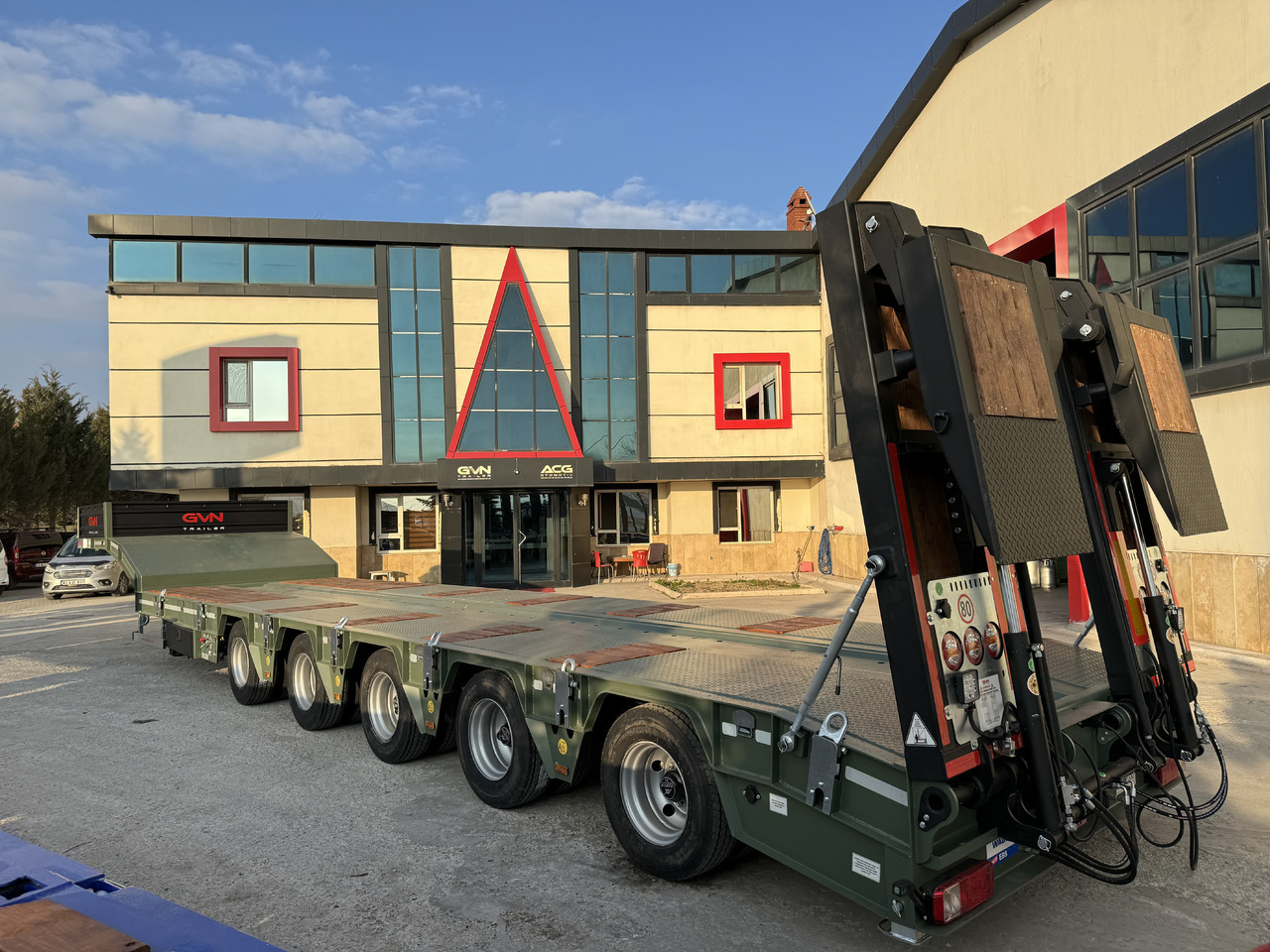 Semi-remorque surbaissé neuf GVN Trailer 5 AXLE LOWBED: photos 9