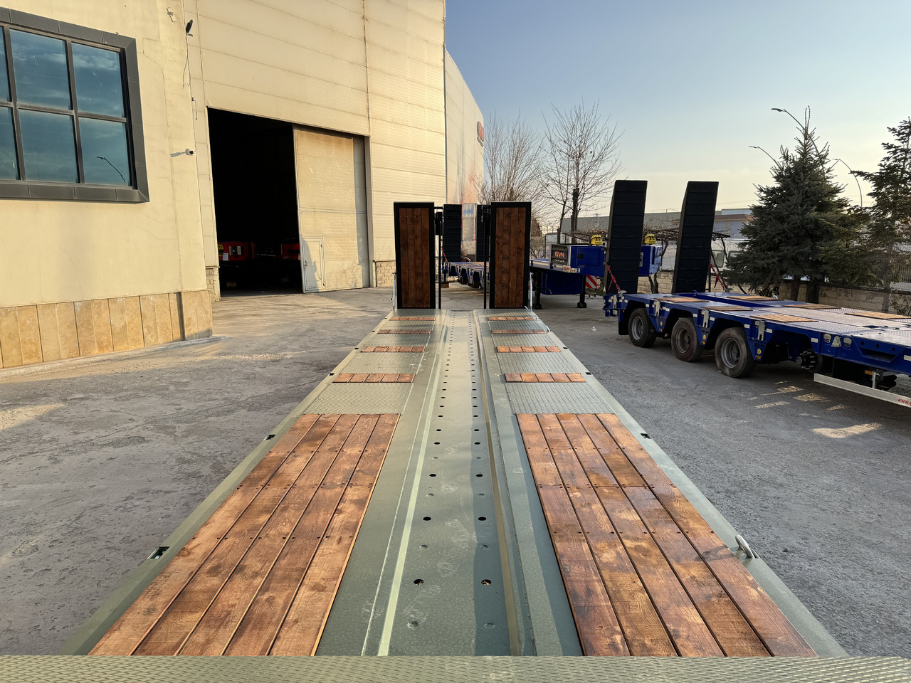 Semi-remorque surbaissé neuf GVN Trailer 5 AXLE LOWBED: photos 16