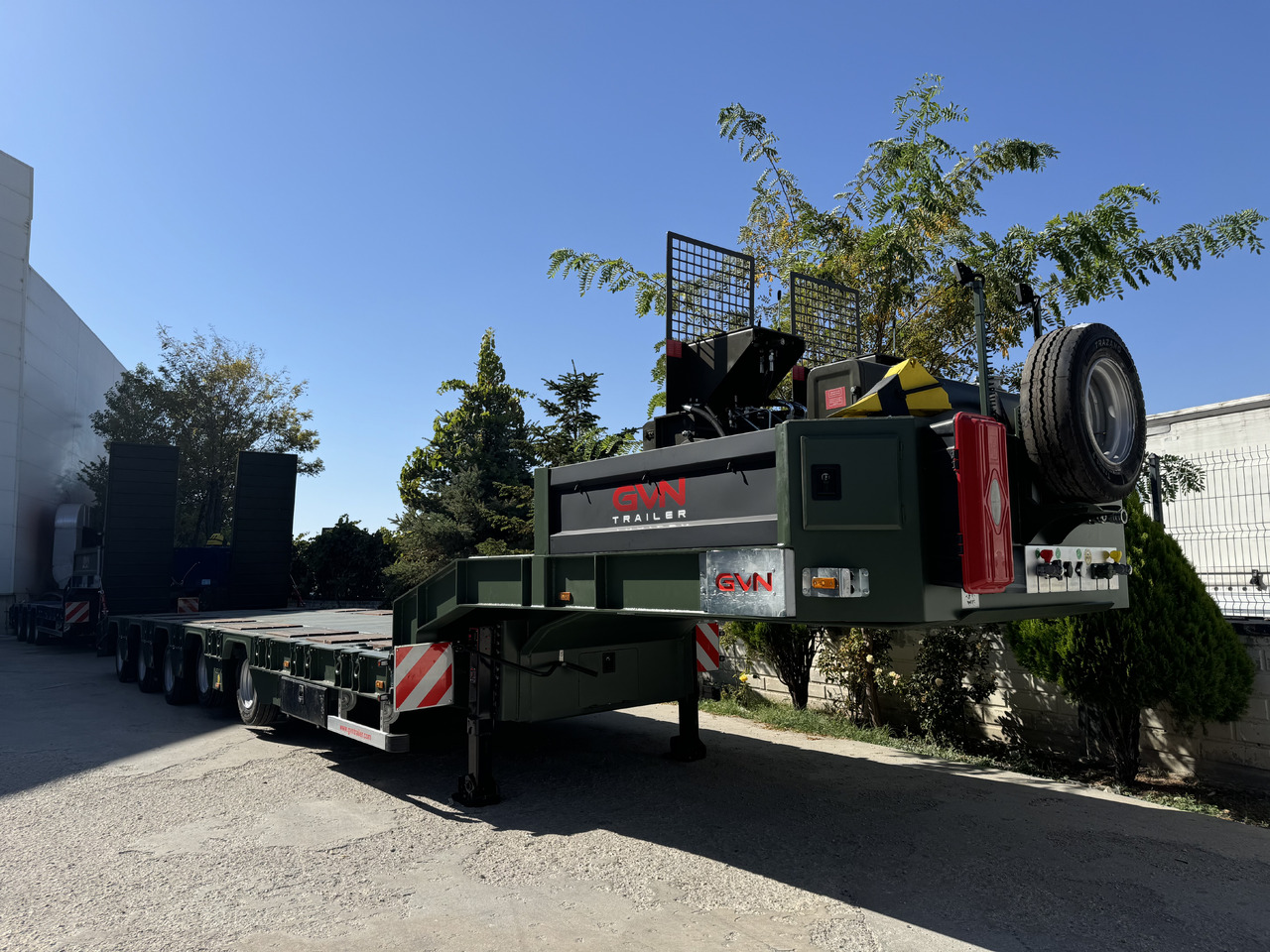 GVN Trailer 5 AXLE LOWBED - Semi-remorque surbaissé: photos 4 GVN Trailer 5 AXLE LOWBED - Semi-remorque surbaissé: photos 4