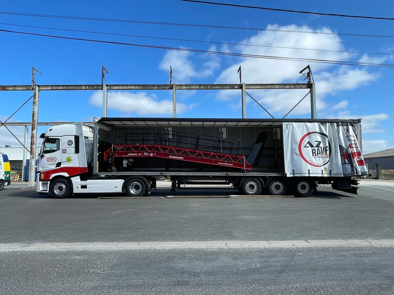 Rampe de chargement neuf Loading Ramp with with hydraulic tilting bridge -  AZ RAMP - STAR- 8T. 8 ton capacity: photos 7