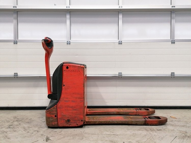 Used Electric Pallet Truck-Fenwick-T16 - Transpalette: photos 5 Used Electric Pallet Truck-Fenwick-T16 - Transpalette: photos 5