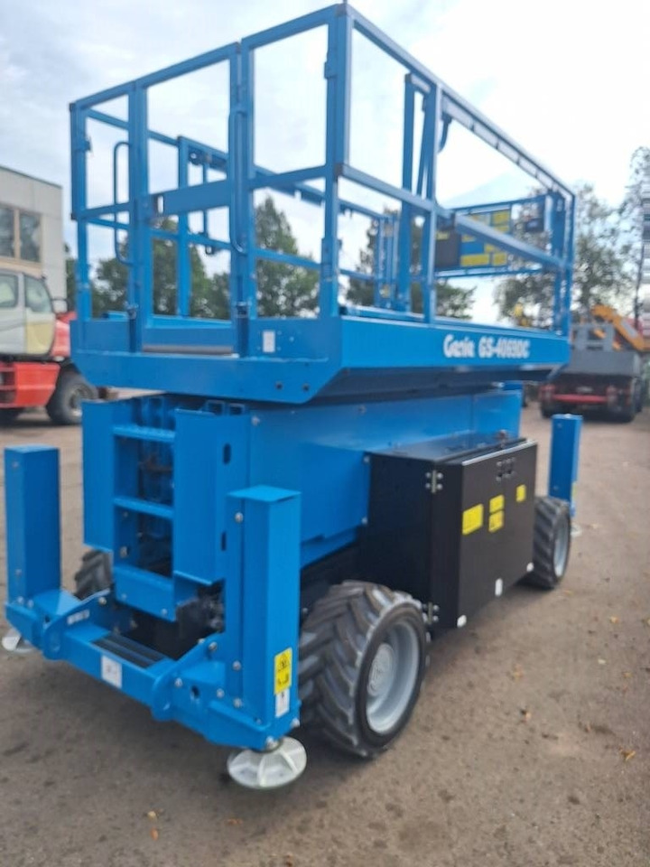 Genie GS-4069 DC - Nacelle ciseaux: photos 4 Genie GS-4069 DC - Nacelle ciseaux: photos 4