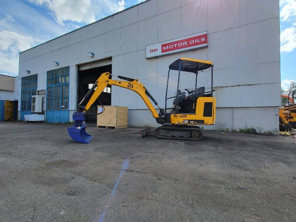 JCB 15 C-1 - Mini pelle: photos 4 JCB 15 C-1 - Mini pelle: photos 4