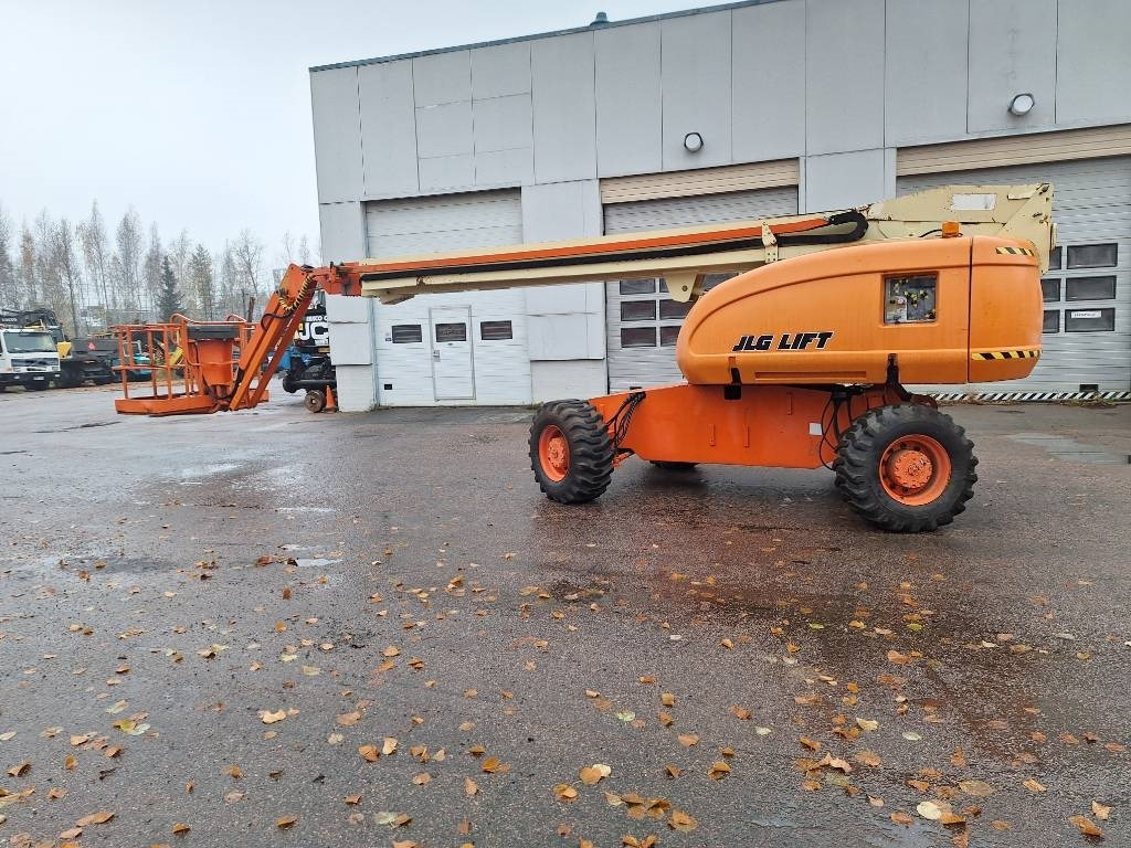 JLG 660 SJ 4x4x4 - Nacelle articulée: photos 2 JLG 660 SJ 4x4x4 - Nacelle articulée: photos 2