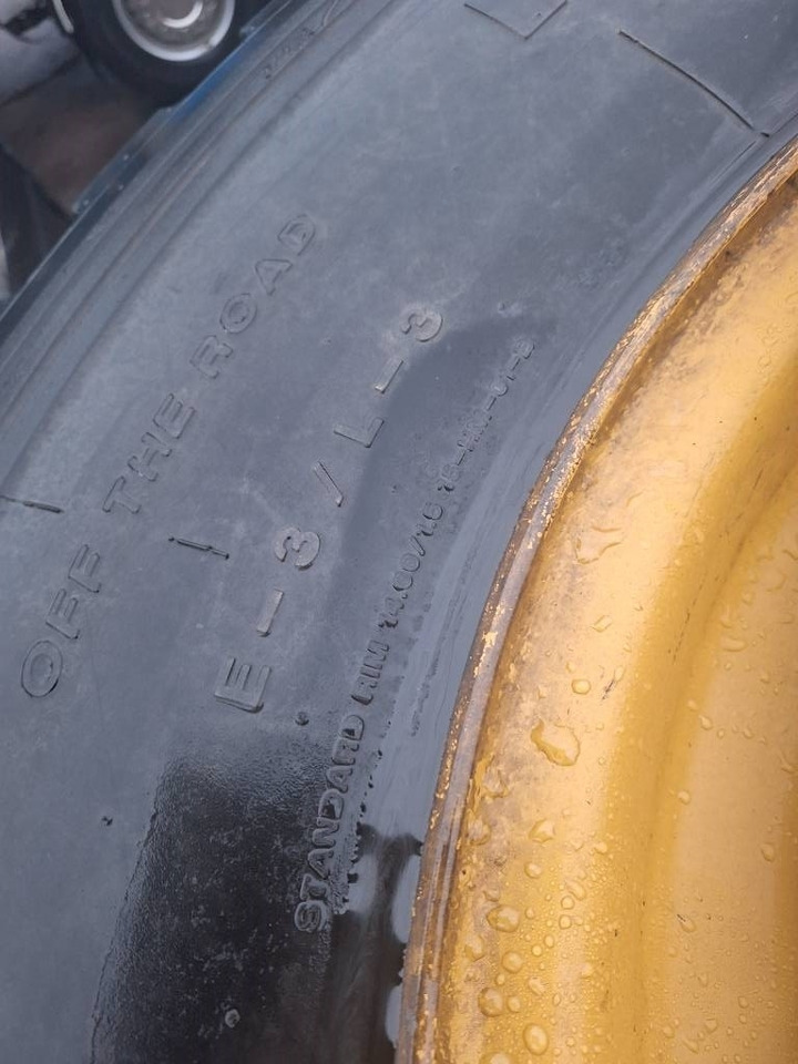 Pneu pour Engins de chantier Maxam 17.5R25 4kpl renkaat: photos 6 Pneu pour Engins de chantier Maxam 17.5R25 4kpl renkaat: photos 6