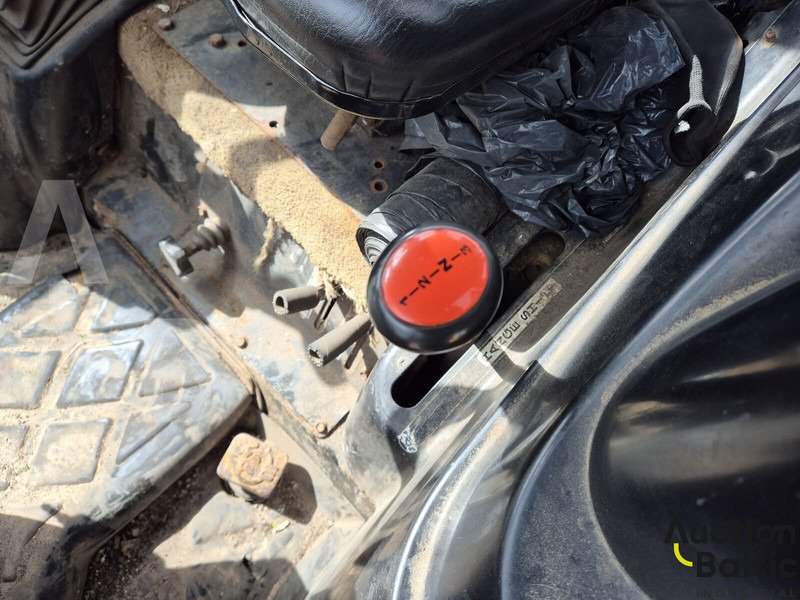 Tracteur agricole Branson 5820 CX: photos 8 Tracteur agricole Branson 5820 CX: photos 8