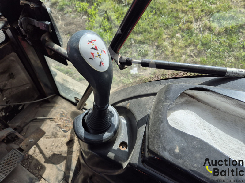 Tracteur agricole Branson 5820 CX: photos 12 Tracteur agricole Branson 5820 CX: photos 12