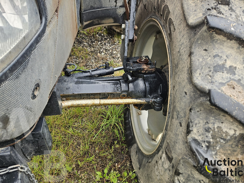 Tracteur agricole Case IH Farmall 105 A: photos 15