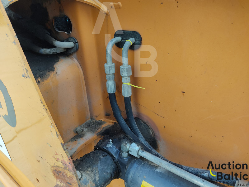 Chargeuse sur chenilles Case TR 320: photos 20