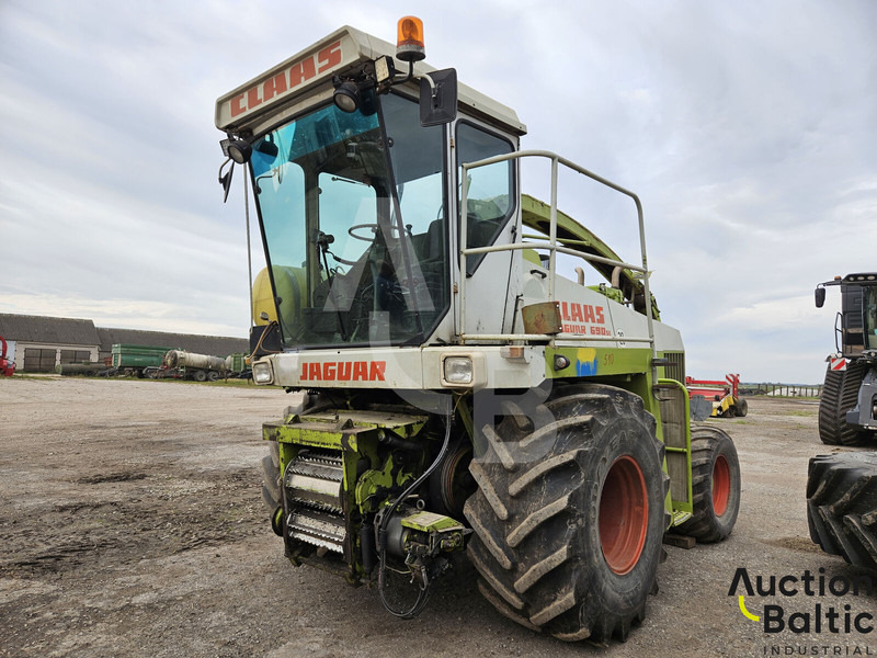 Claas Jaguar 690 SL - Ensileuse: photos 1 Claas Jaguar 690 SL - Ensileuse: photos 1