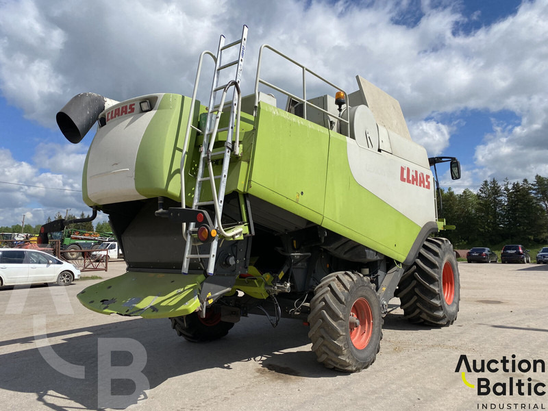Claas Lexion 570 - Moissonneuse-batteuse: photos 4 Claas Lexion 570 - Moissonneuse-batteuse: photos 4