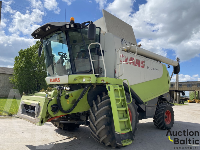 Claas Lexion 570 - Moissonneuse-batteuse: photos 2 Claas Lexion 570 - Moissonneuse-batteuse: photos 2