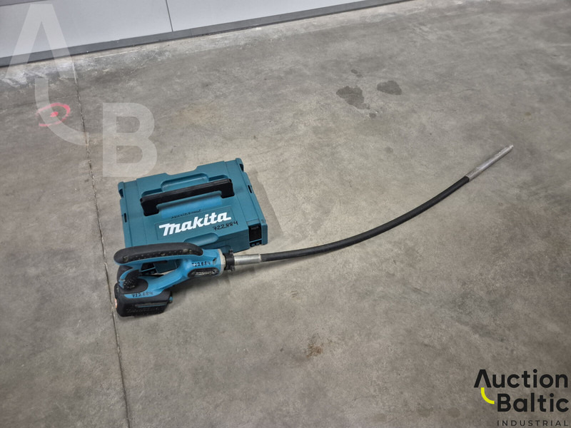 Makita DVR450 - Engins de chantier: photos 1 Makita DVR450 - Engins de chantier: photos 1