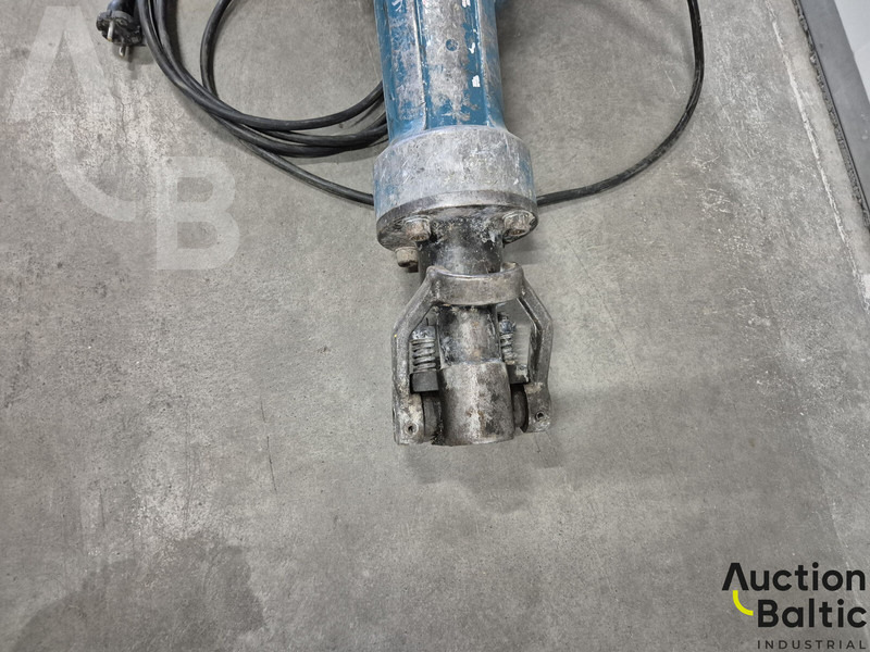 Makita HM1812 - Engins de chantier: photos 4 Makita HM1812 - Engins de chantier: photos 4