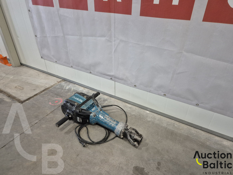 Makita HM1812 - Engins de chantier: photos 1 Makita HM1812 - Engins de chantier: photos 1