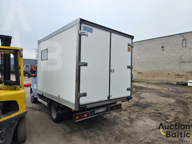 GAZ Gaz 3302 - Fourgon grand volume: photos 3 GAZ Gaz 3302 - Fourgon grand volume: photos 3