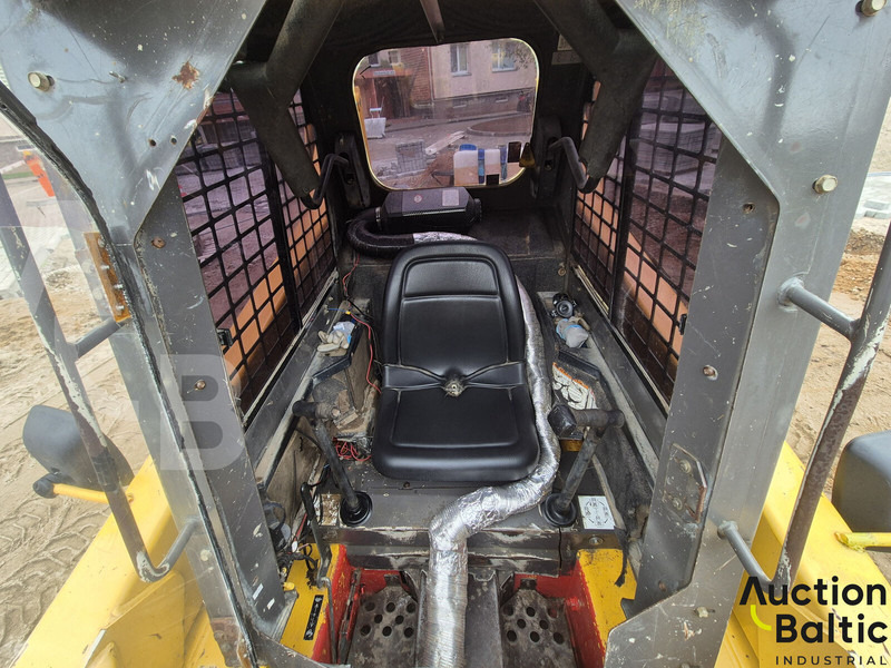 Gehl 5635 DXT 2 - Mini chargeuse: photos 5 Gehl 5635 DXT 2 - Mini chargeuse: photos 5