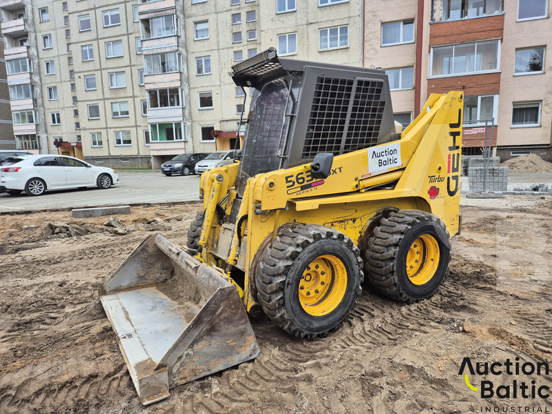 Gehl 5635 DXT 2 - Mini chargeuse: photos 2 Gehl 5635 DXT 2 - Mini chargeuse: photos 2