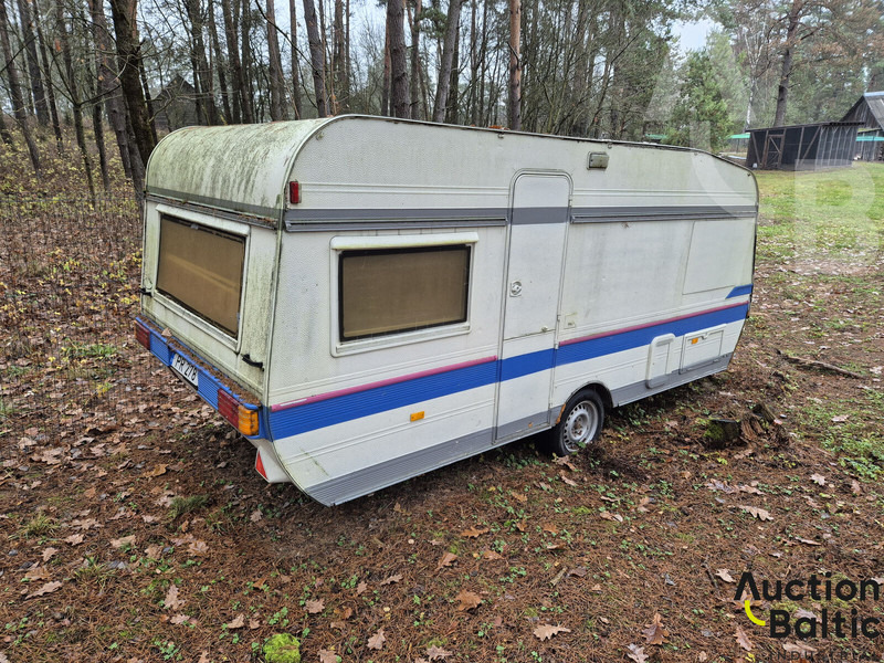 Hobby 495 - Équipement de garage: photos 3 Hobby 495 - Équipement de garage: photos 3