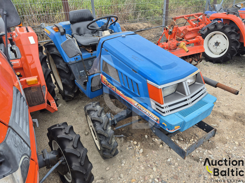 Iseki TU 200 - Tracteur agricole: photos 2 Iseki TU 200 - Tracteur agricole: photos 2