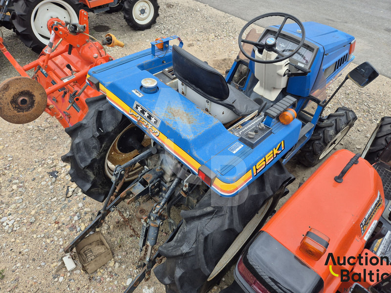 Iseki TU 200 - Tracteur agricole: photos 4 Iseki TU 200 - Tracteur agricole: photos 4