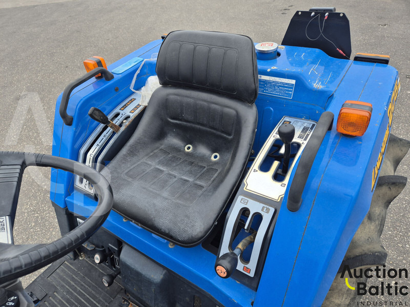 Iseki TU 205 - Tracteur agricole: photos 5 Iseki TU 205 - Tracteur agricole: photos 5