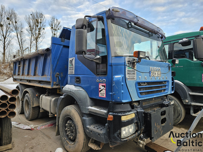 Iveco 260 E44 - Camion benne: photos 2 Iveco 260 E44 - Camion benne: photos 2