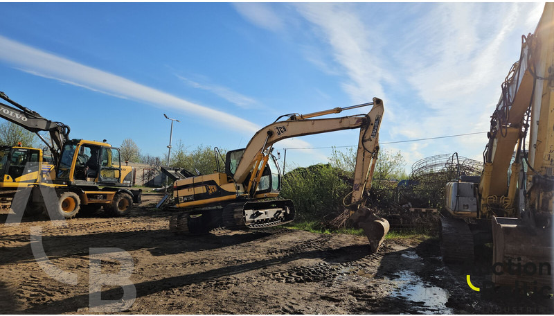 JCB JS 130 - Pelle sur chenille: photos 4 JCB JS 130 - Pelle sur chenille: photos 4