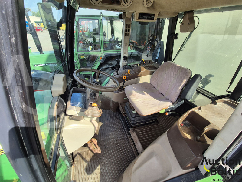 John Deere 5820 - Tracteur agricole: photos 5 John Deere 5820 - Tracteur agricole: photos 5